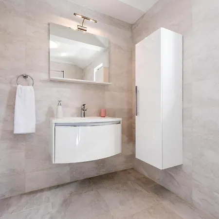 Awesome In With Wifi