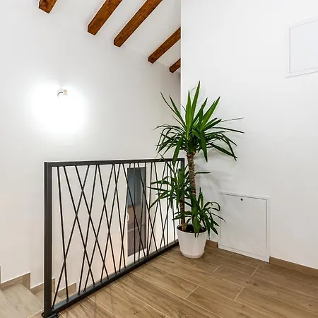 Pet Friendly In With Wifi Sibenik
