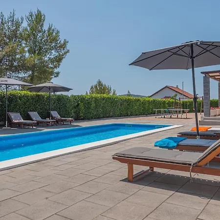 Vikendica Awesome In With Wifi Sibenik