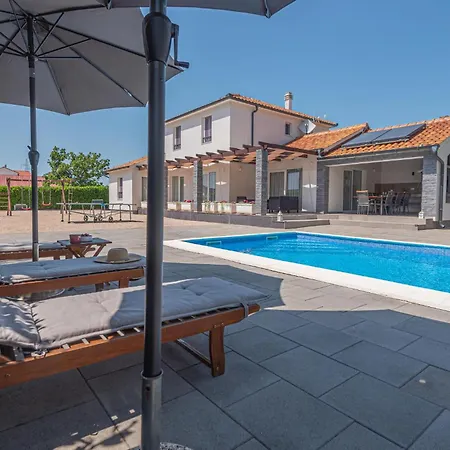 Vikendica Awesome In With Wifi Sibenik