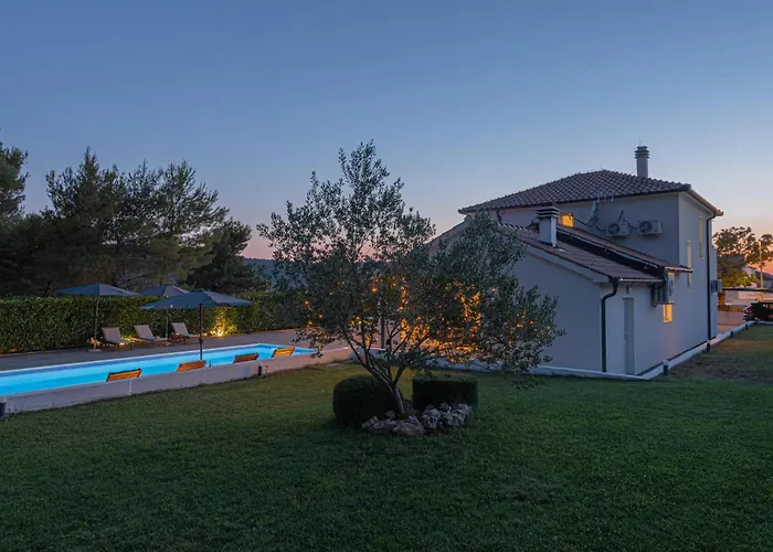 בית נופש Awesome In With Wifi